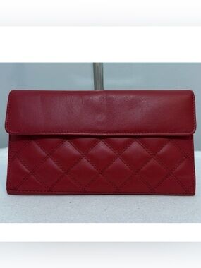 Buxton Red Quilted Leather Women's Wallet